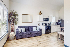 The Baytown Getaway - Guest House